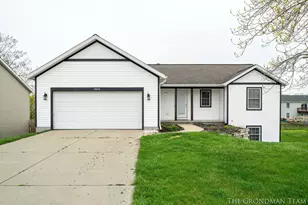3076 Daybreak Ln, Holland, MI 49424 - Photo 3