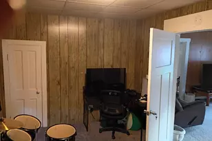 109 E Cass St, Bangor, MI 49013 - Photo 13