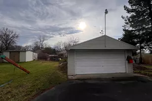 5061 Walsh Dr, Brighton, MI 48114 - Photo 11