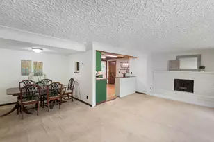 9832 Stadium Dr, Kalamazoo, MI 49009 - Photo 9