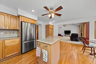 11460 Hearthside Dr, Pinckney, MI 48169 - Photo 19