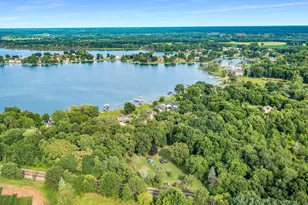 11987 W Indian Lake Dr, Vicksburg, MI 49097 - Photo 33