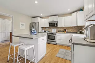 1466 Old Farm Ln, Saint Joseph, MI 49085 - Photo 13