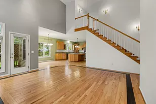 5115 Queen Victoria Ln, Kalamazoo, MI 49009 - Photo 9