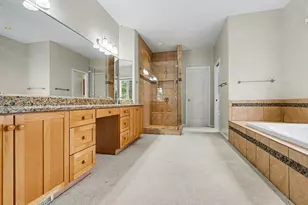5115 Queen Victoria Ln, Kalamazoo, MI 49009 - Photo 17