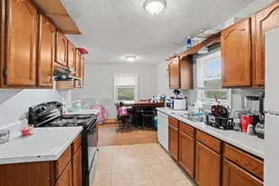 46131 S Lakeshore Dr, Lawrence, MI 49064 - Photo 9
