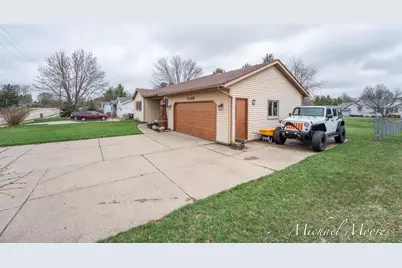 7130 28th Avenue, Hudsonville, MI 49426 - Photo 3