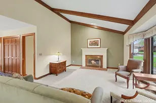 314 Foxcroft Cir, Holland, MI 49423 - Photo 7