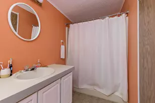 1163 Maple Leaf Ln NW, Walker, MI 49534 - Photo 17