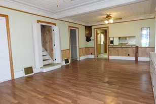 124 S Chipman St, Owosso, MI 48867 - Photo 9