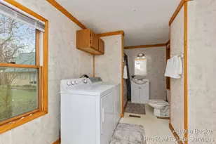425 S Cedar St, Allegan, MI 49010 - Photo 31