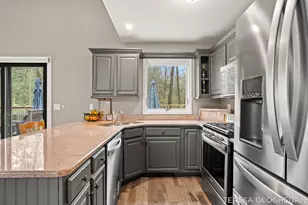 3283 Lorrimar Ln, Saugatuck, MI 49453 - Photo 11