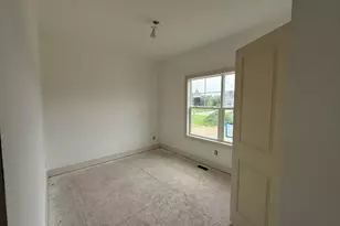 9565 Shoreway Dr, West Olive, MI 49460 - Photo 11