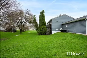2561-2563 Burton Street SE, Grand Rapids, MI 49546 - Photo 33
