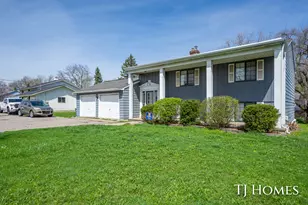 2561-2563 Burton Street SE, Grand Rapids, MI 49546 - Photo 41