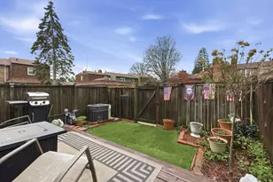 2533 Essex Ct, Saint Joseph, MI 49085 - Photo 17