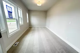 8366 Bauerridge Ave, Jenison, MI 49428 - Photo 9