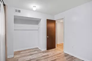 6712 Cascade Rd SE, Grand Rapids, MI 49546 - Photo 15