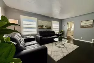 1845 Wood St, Muskegon, MI 49442 - Photo 3