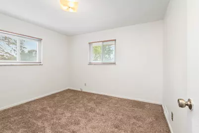 219 Ottawa Drive, Troy, MI 48085 - Photo 17
