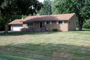 219 Ottawa Dr, Troy, MI 48085 - Photo 29