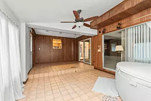 219 Ottawa Dr, Troy, MI 48085 - Photo 11