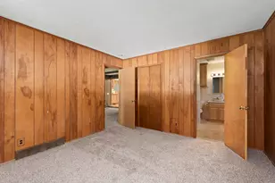 219 Ottawa Dr, Troy, MI 48085 - Photo 13