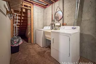 725 Brittany Ct SE, Grand Rapids, MI 49548 - Photo 29