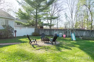725 Brittany Ct SE, Grand Rapids, MI 49548 - Photo 33