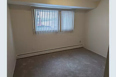 25337 S Montmartre Court #2, Oak Park, MI 48237 - Photo 5
