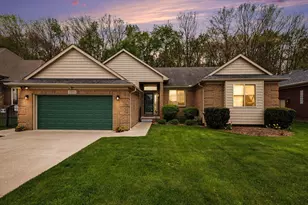 45654 Lookout Dr, Macomb, MI 48044 - Photo 1