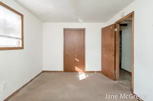 414 E Hackley Ave, Muskegon, MI 49444 - Photo 27