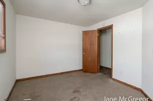 414 E Hackley Ave, Muskegon, MI 49444 - Photo 33