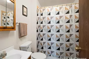 414 E Hackley Ave, Muskegon, MI 49444 - Photo 9