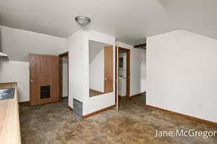 414 E Hackley Ave, Muskegon, MI 49444 - Photo 25