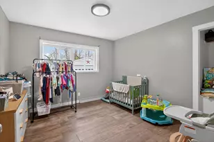 2005 Cortland Blvd, Jackson, MI 49203 - Photo 7