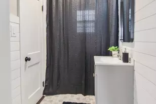377 Marshall St, Coldwater, MI 49036 - Photo 21