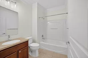 27118 Walloon Way, Brownstown, MI 48134 - Photo 13