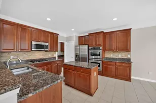 27118 Walloon Way, Brownstown, MI 48134 - Photo 7