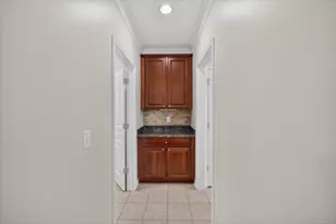 27118 Walloon Way, Brownstown, MI 48134 - Photo 9