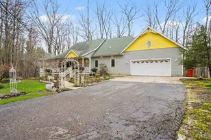 13240 Olin Woods Dr, Sparta, MI 49345 - Photo 3
