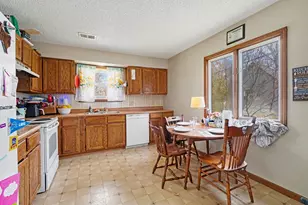 630 E St Joseph St, Paw Paw, MI 49079 - Photo 15