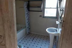 1810 Carroll St, Saginaw, MI 48601 - Photo 13