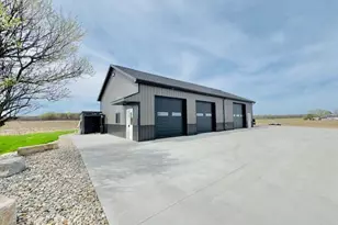 13773 Saubee Rd, Lake Odessa, MI 48849 - Photo 11