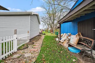 2961 W Dickman Rd, Springfield, MI 49037 - Photo 23
