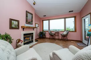 197 Wayne St, Saint Joseph, MI 49085 - Photo 7