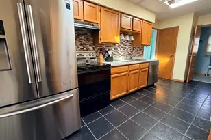 1413 Laurabelle Dr, Battle Creek, MI 49017 - Photo 9