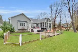133 E Hanover St, Pentwater, MI 49449 - Photo 5