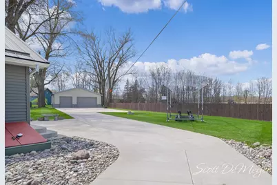 604 N Shore Drive, Crystal, MI 48818 - Photo 35