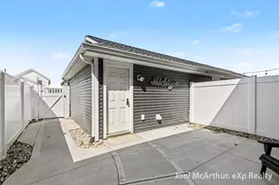 6652 S South Square Ln NE, Rockford, MI 49341 - Photo 25